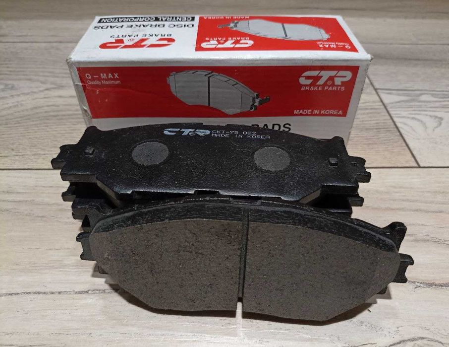 Продаю передние колодки на Lexus (Лексус) 250/300/350