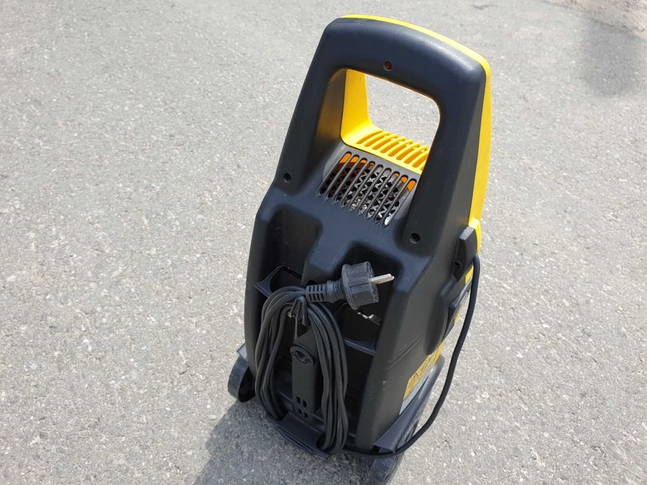 Aparat de spalat cu jet de presiune cu apa-cu un mic defect