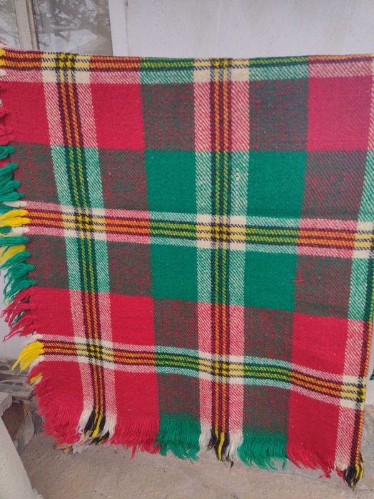 Ръчно тъкани родопски одеала