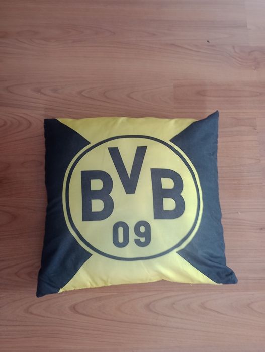 Vând/Schimb perna Borussia Dortmund