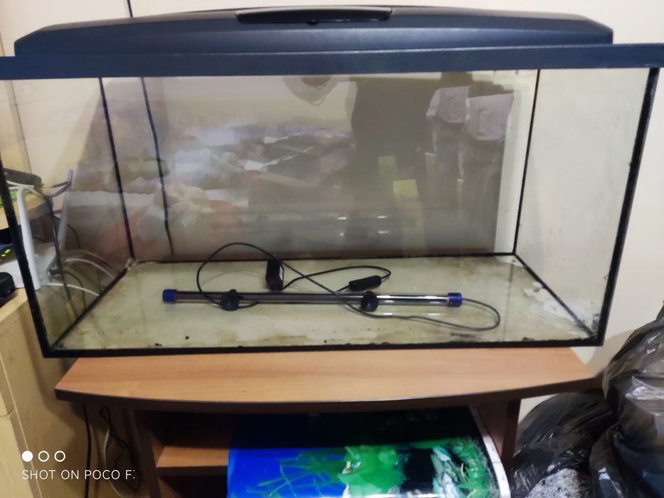 Продавам аквариум