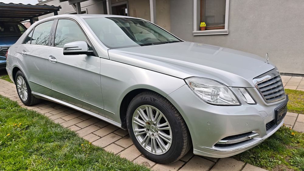 Mercedes E 200 cdi. Elegance.