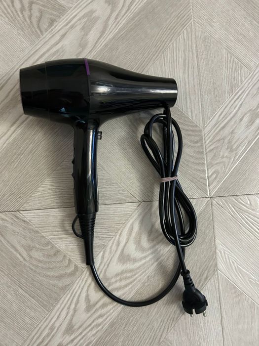 Фен Philips BHD274