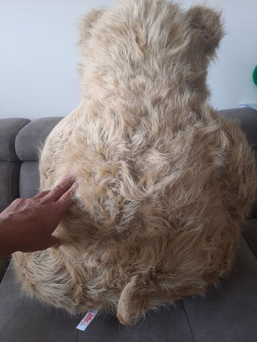 Плюшена голяма мечка