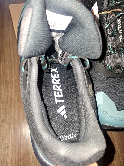 Маратонки Адидас Terrex