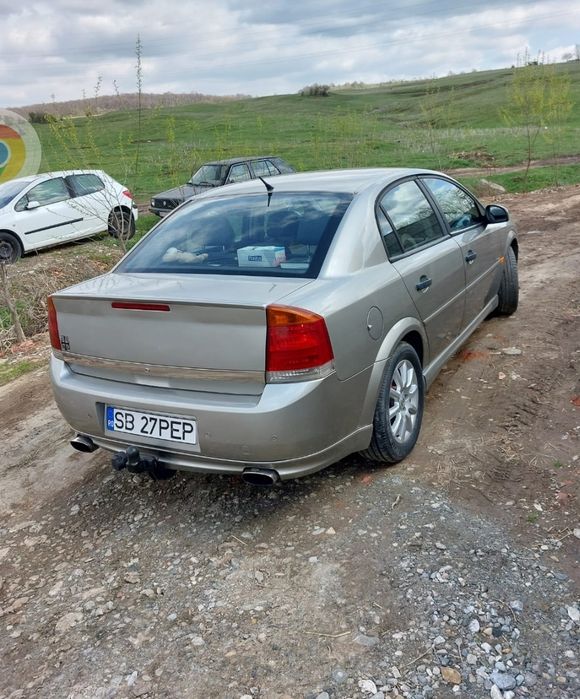 Vând Opel Vectra. C