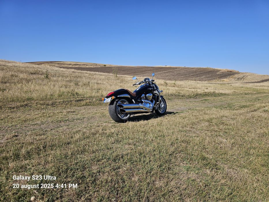 Suzuki Intruder M109r