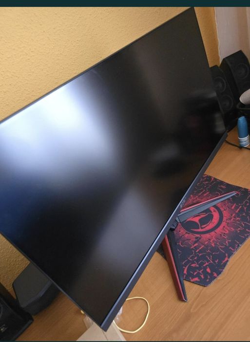 Vând monitor gaming de 180 de hz