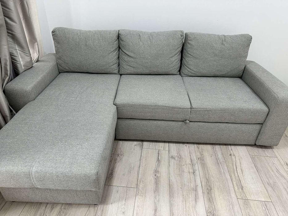 Италиански диван, почти неупотребяван