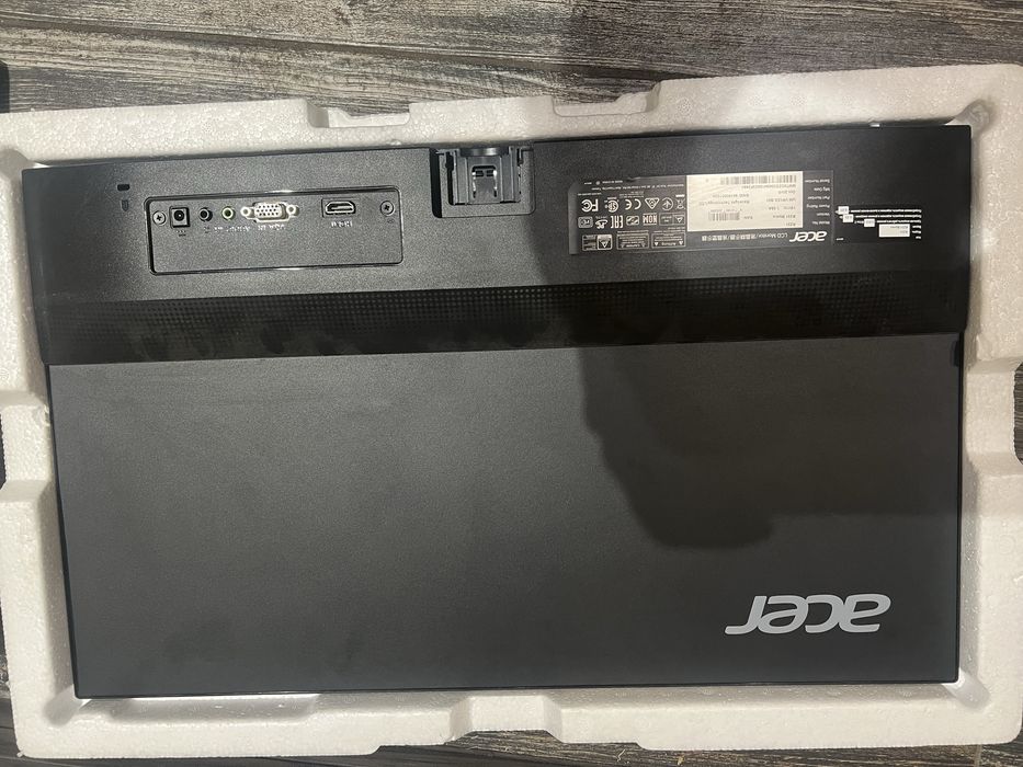 Монитор Acer R1 series FULL HD 23”