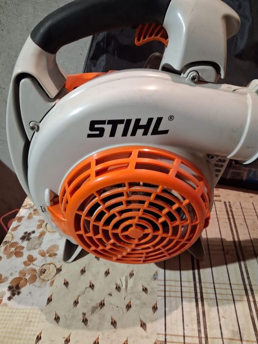 Se vinde suflanta sthil,ca nouă