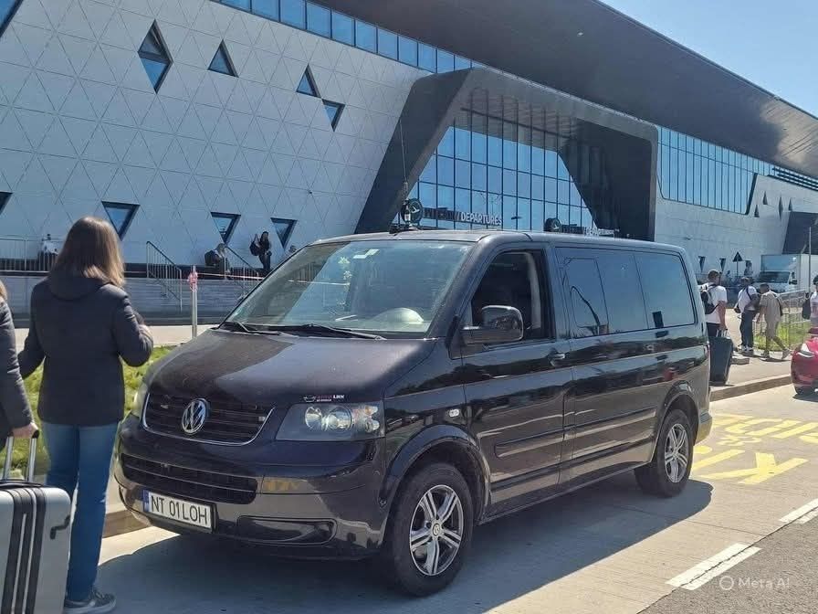 Volkswagen Multivan 2008 diesel, 9.688 € — imagine 5