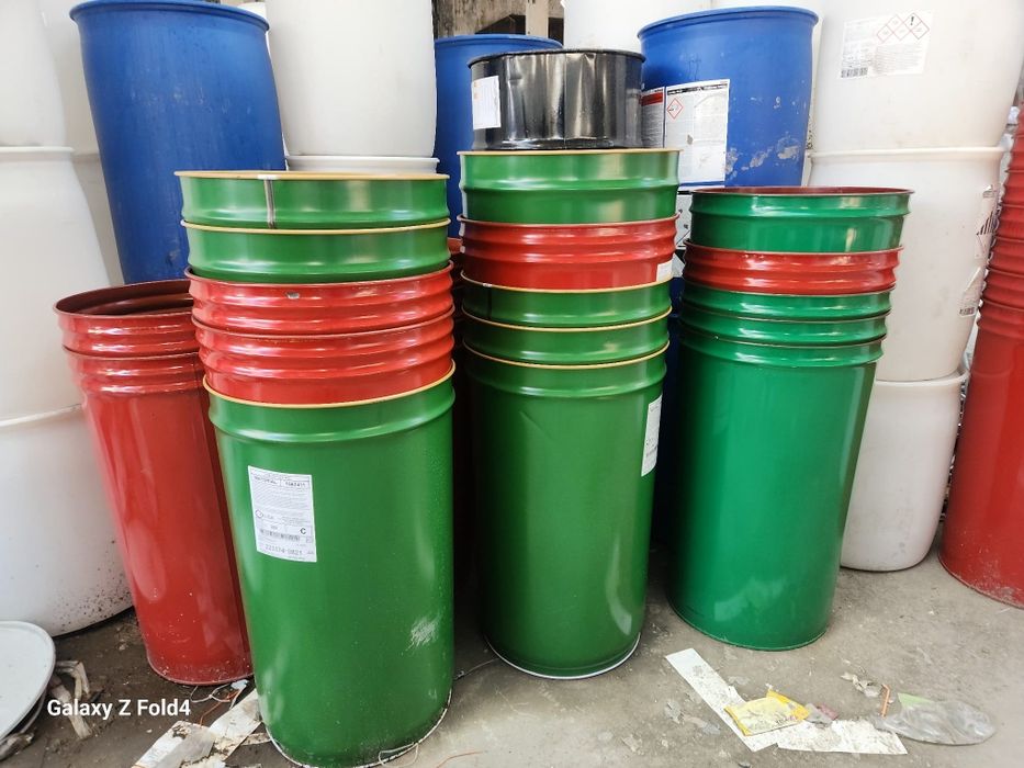 Butoaie cu cerc si capac