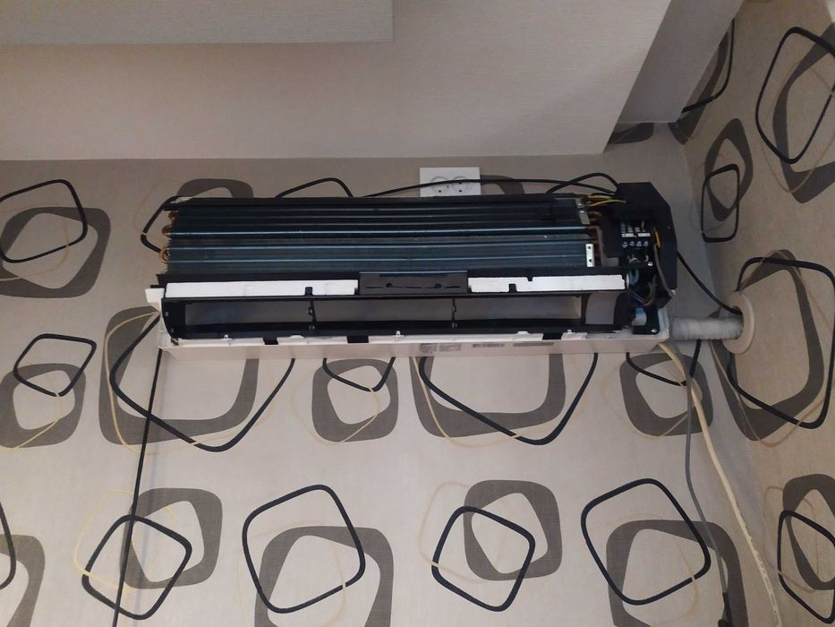 Установка РЕСТОВРАЦИЯ кондиционеров Алексей год гарантии за все работы