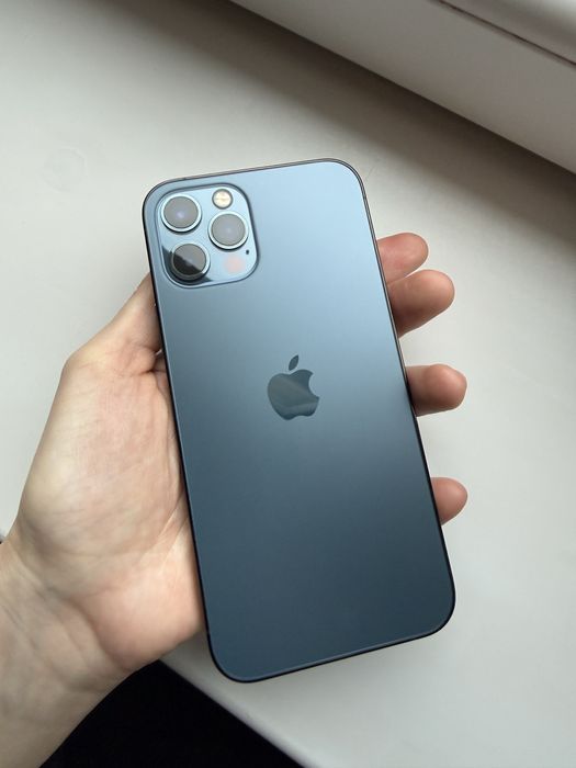 Iphone 12 pro Pacific Blue + husa Velante Python + alta husa