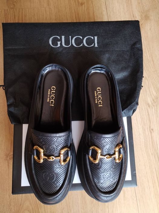 GUCCI-Дамски Чехли.