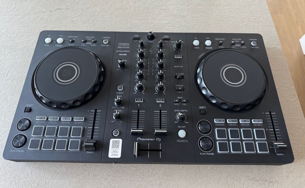 DJ контролер  PIONEER DDJ-FLX4