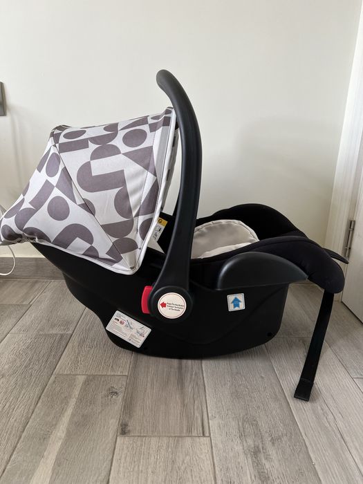 Chipolino Бебешко столче за кола Енигма 0-13 кг. с адаптери, пясък