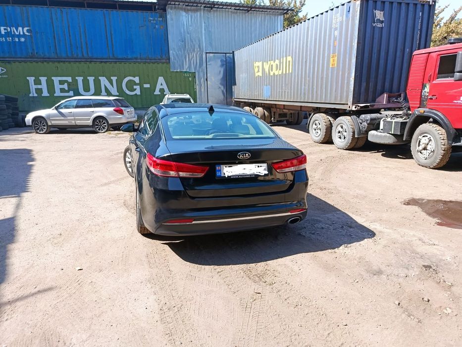 Автомобил Киа оптима