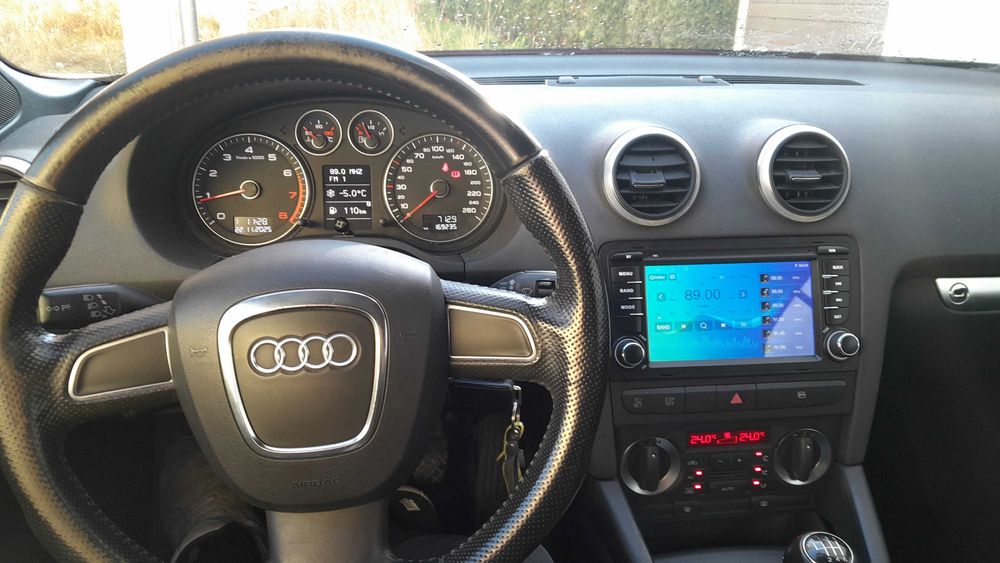 Vand Audi A3 1,8 TFSI  DECAPOTABIL  - 8500 E !!!