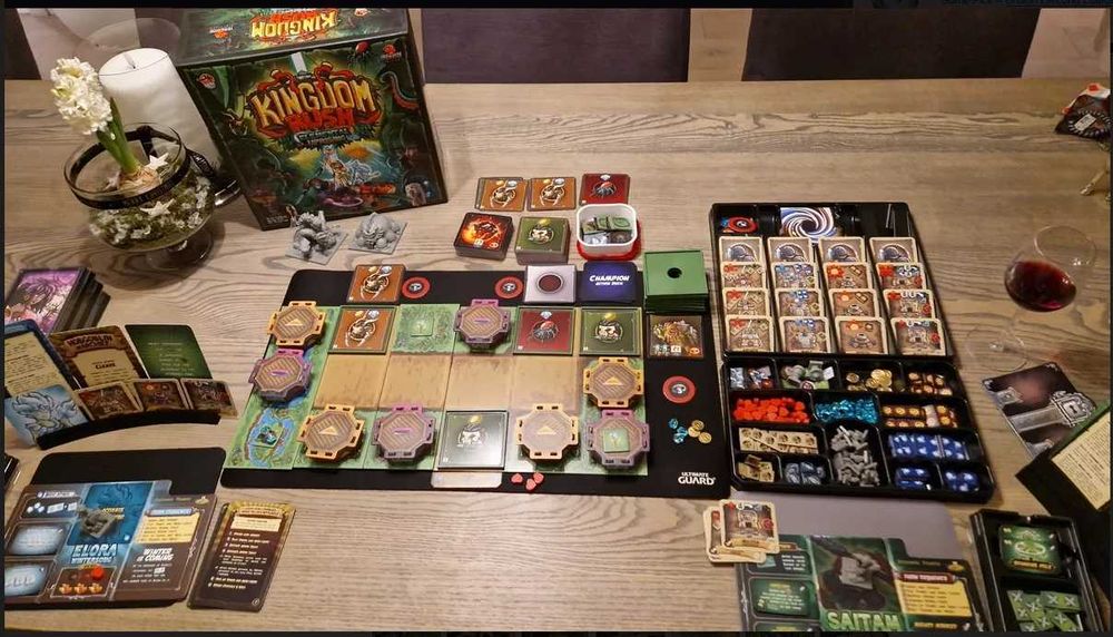 Kingdom Rush: Elemental Uprising board game, joc de societate