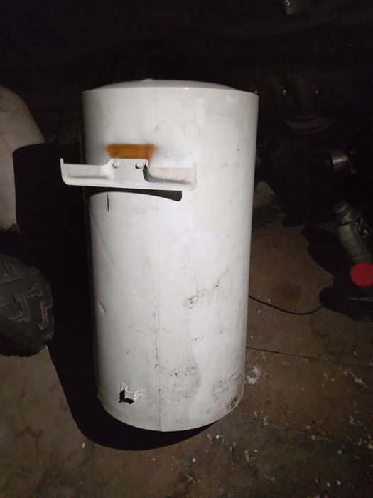 Титан 100литров, полностью рабочий б/у