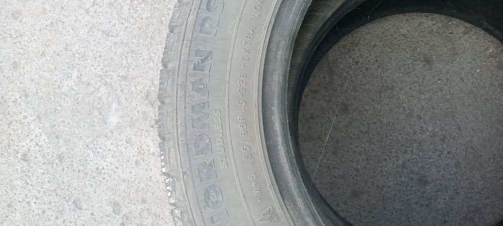 Продам зимние шины