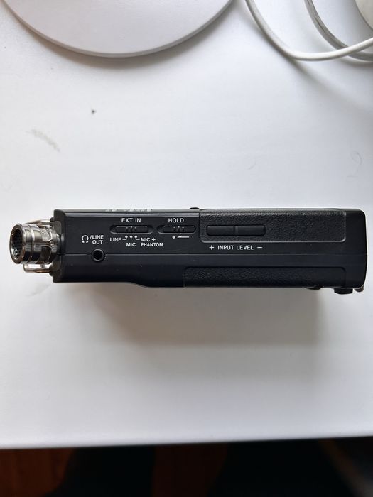 цифровой рекордер  Tascam DR-40