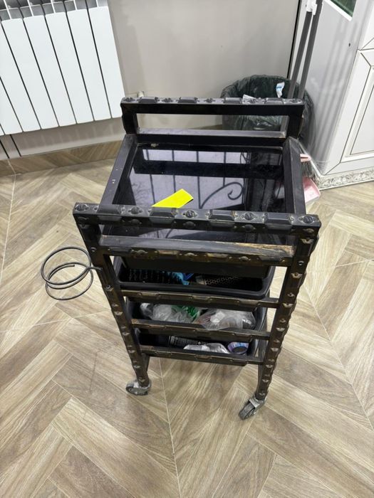 Парикмахерская тележка-помощник