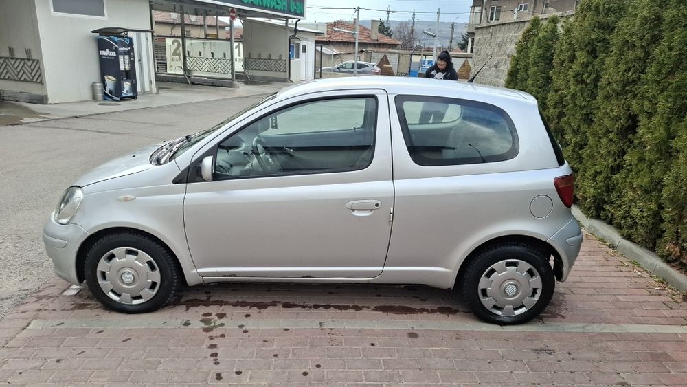 Toyota yaris 2005