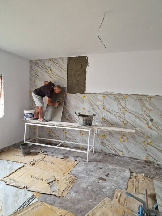 Echipa construcții interioare/exterioare