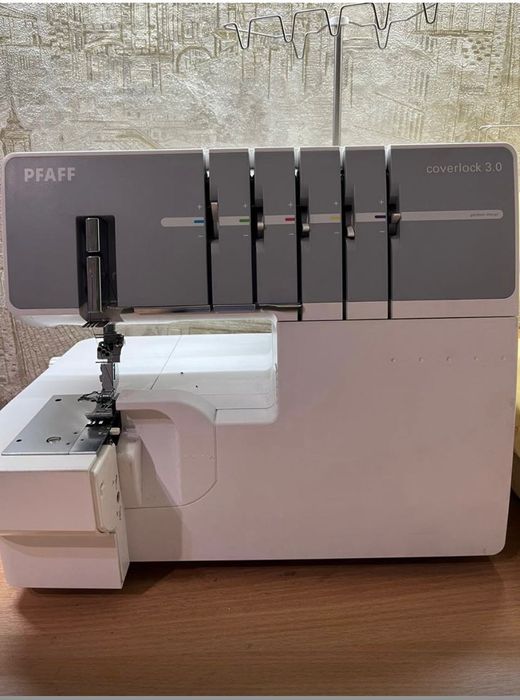 Коверлок Pfaff 3.0