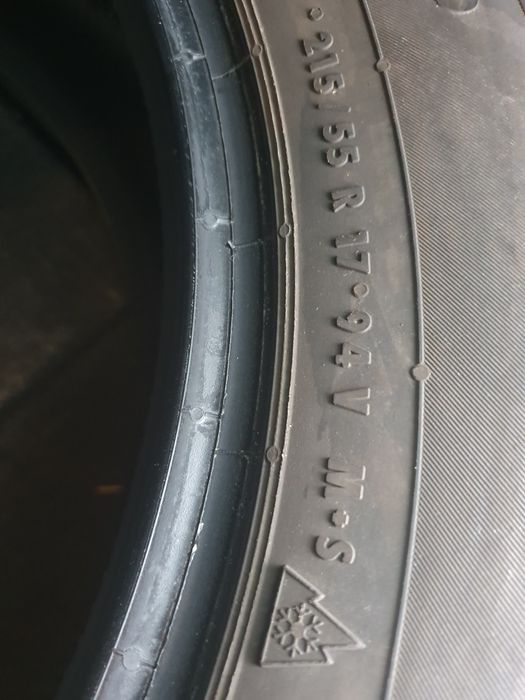 3 x anvelope iarna  215 55 17 Continental