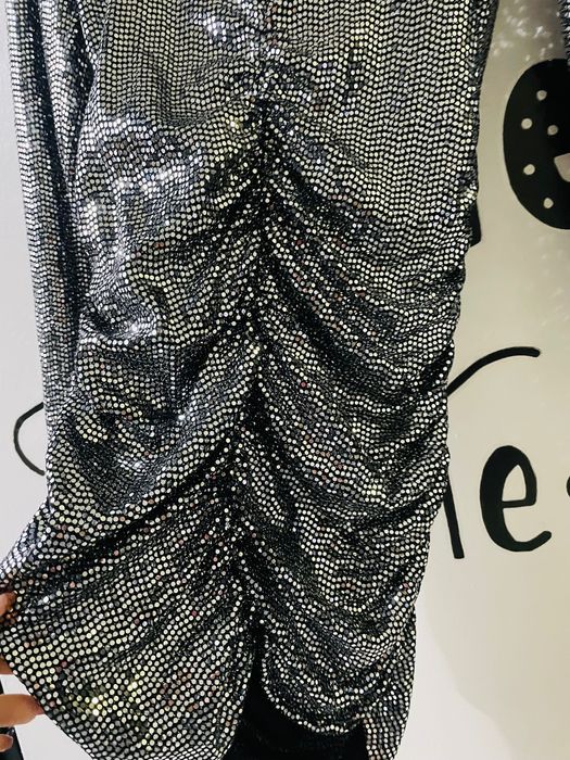 Парти рокля, подходяща за новодишната нощ, М/Л размер