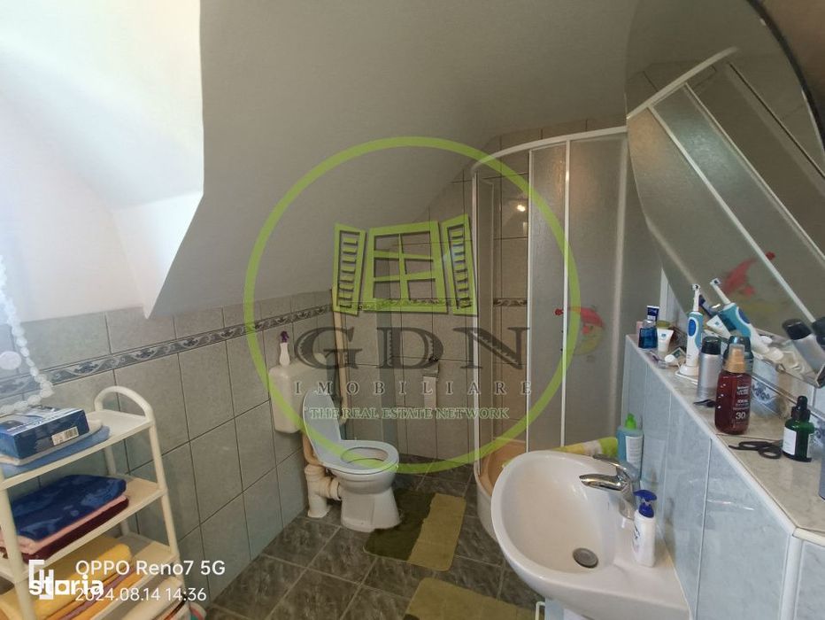 Casa de vanzare Reghin zona semicentrala.