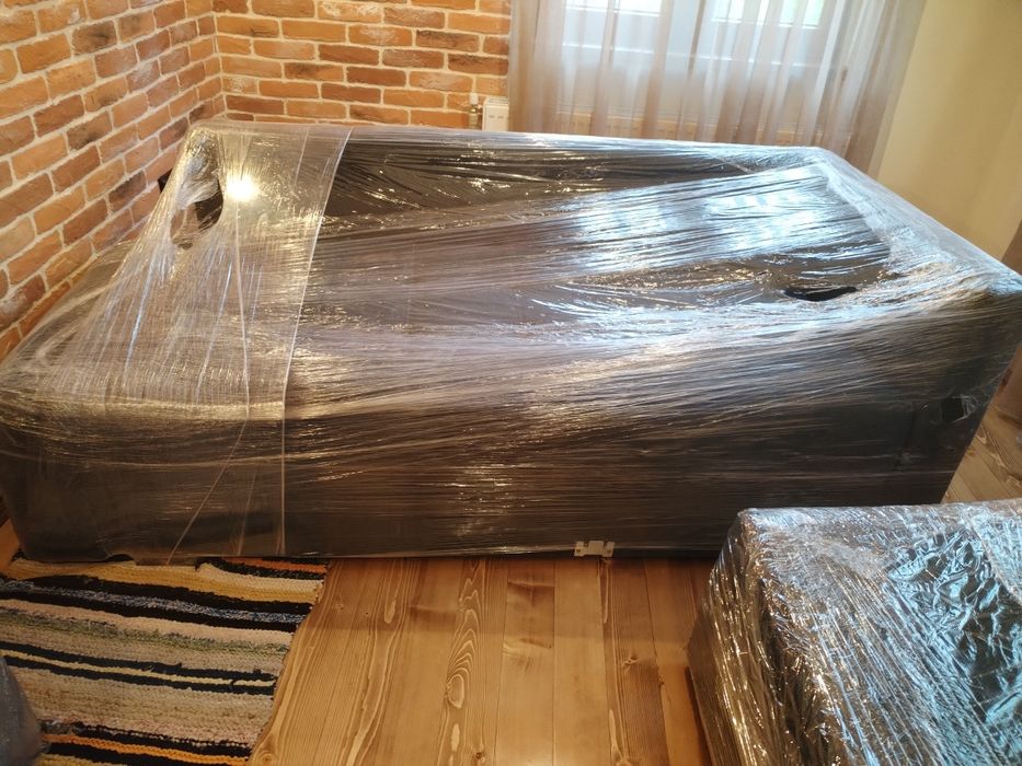 Продавам чисто нов диван – неупотребяван!