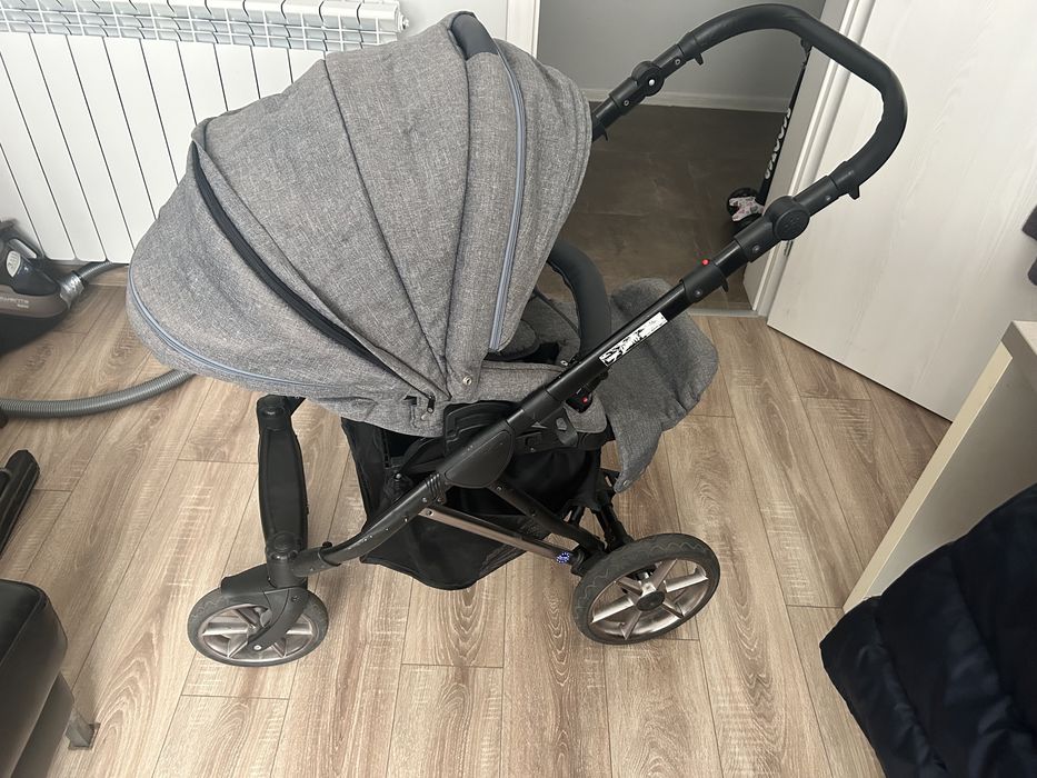 Бебешка количка 3 в 1