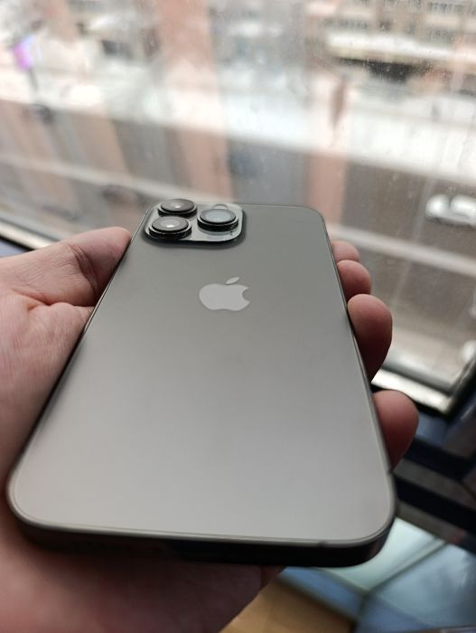 Продам iPhone 13 pro