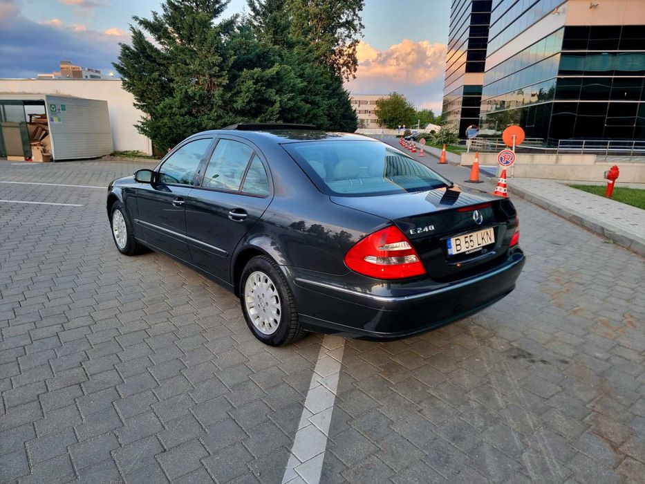 Mercedes E 240 Elegance, Automat