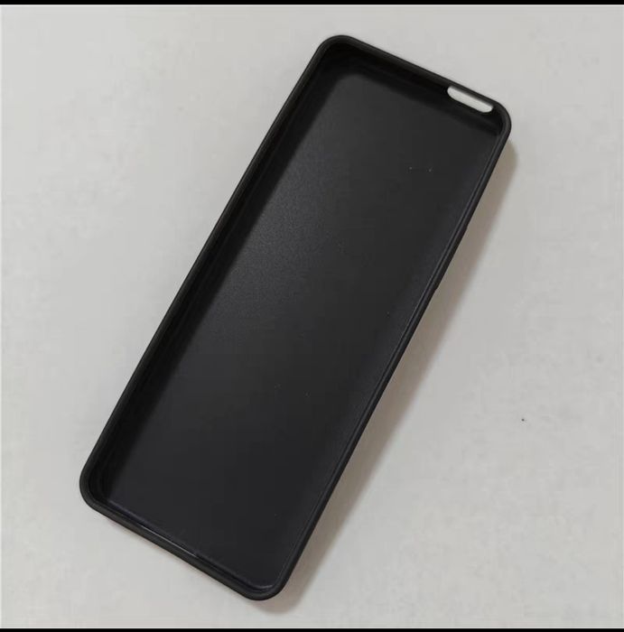 Продам чехол и стекло на QIN F 22 pro ,F 22