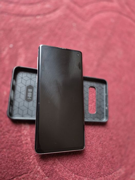 Samsung S10 yaxshi holatda