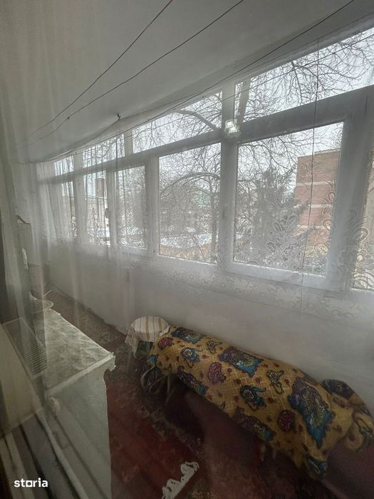 De vanzare apartament 3 camere decomandat situat in zona Starii Civile