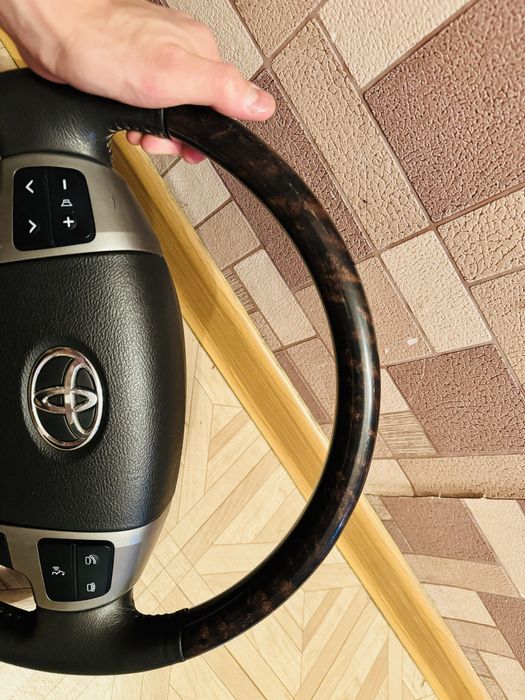 Руль оригинал с ТLC 200 крузак