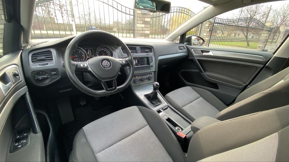 Volkswagen Golf 7 1.6Tdi Livrare // Buy back