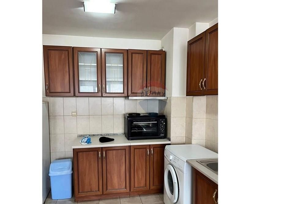 Дава се под наем Двустаен апартамент в Варна, Базар Левски - 65 кв.м за 498.27 € - Снимка #3