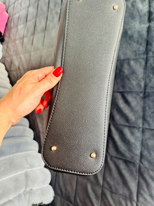 FURLA и GUESS дамски черни чанти