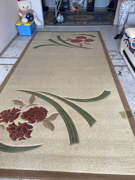 Продам б/у Ковер 2x4