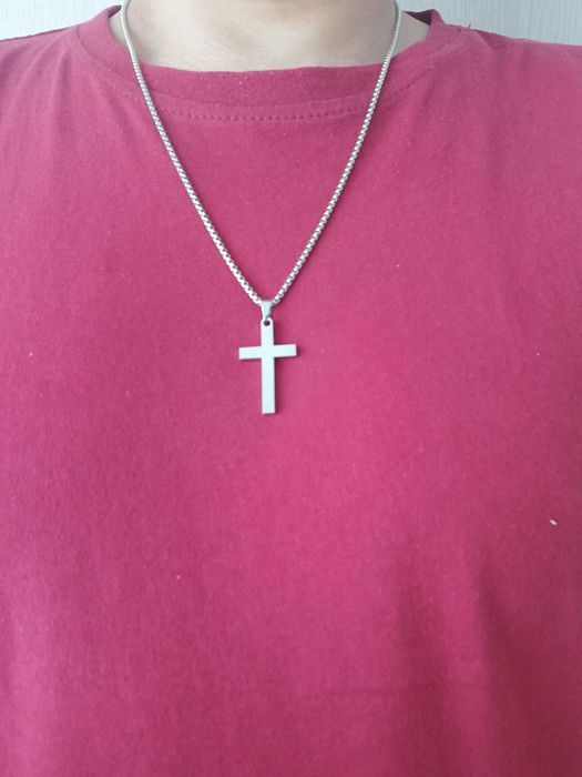 Цепочка с крестиком