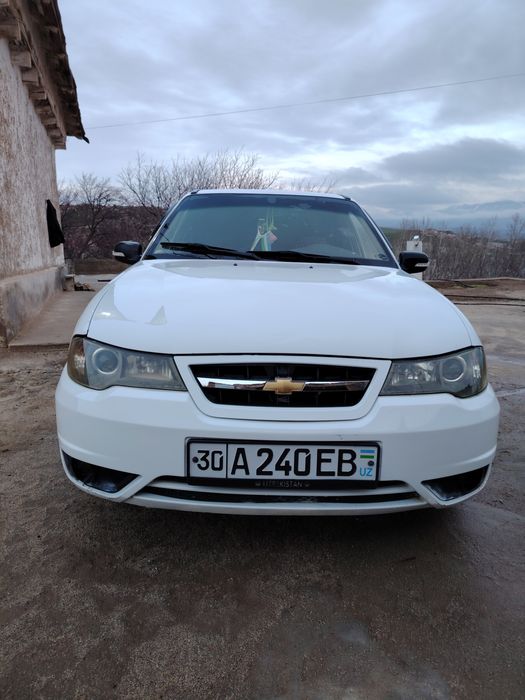 Nexia 2 1,6 srochna sotiladi