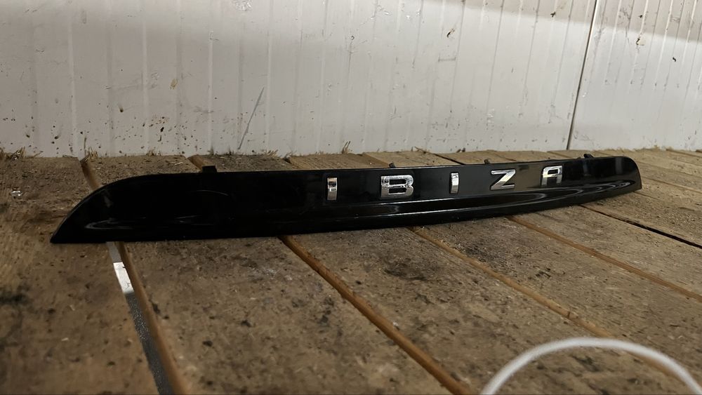 Лайстна багажник Seat Ibiza 2010-2015